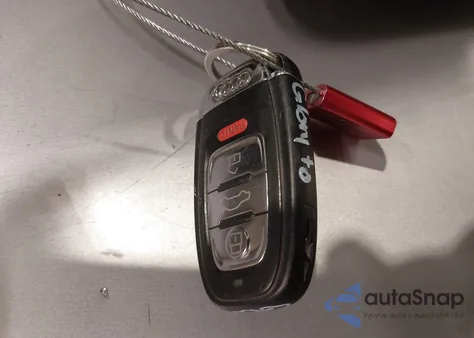 2010 Audi Q5 3.2 Premium z USA, uszkodzony, nr VIN WA1LKAFPXAA086893